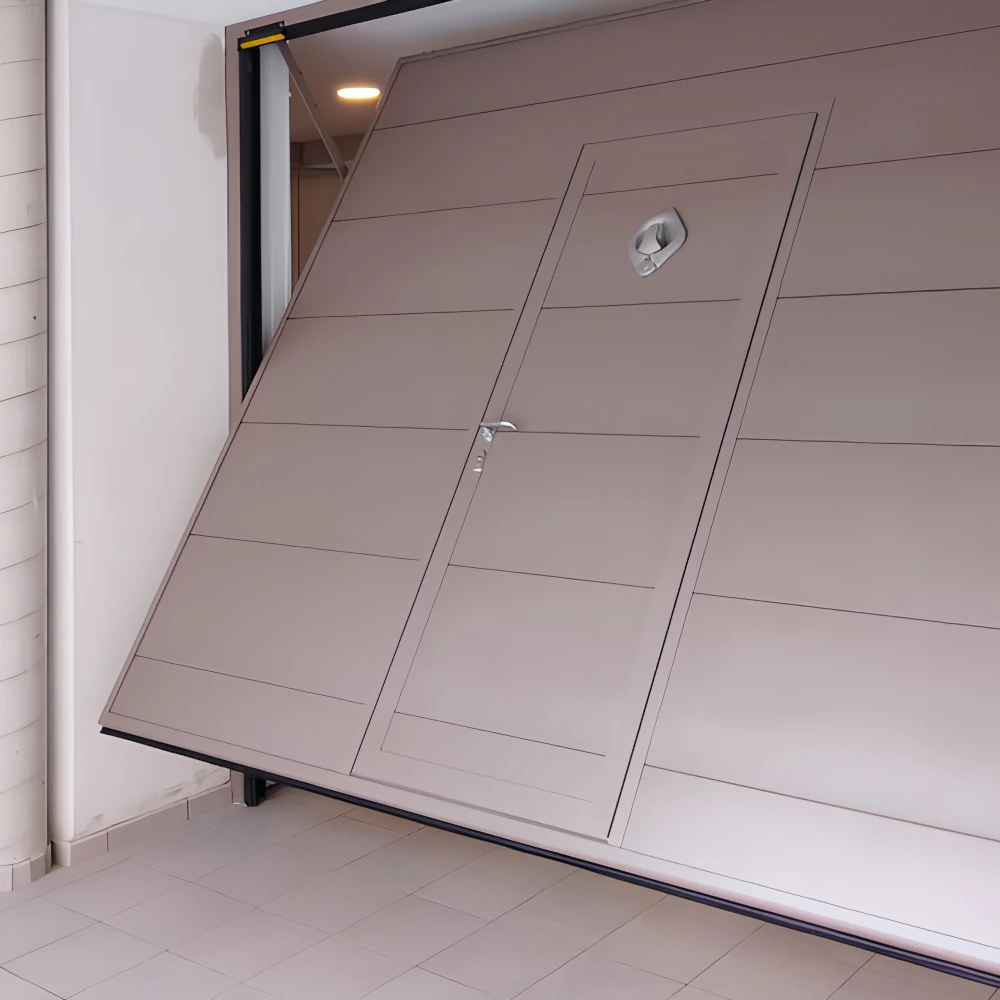 Porta basculante Ballan per garage residenziale